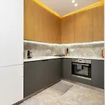 Appartement Platinum Designer Flat With Balcony & Parking By Flat Manager