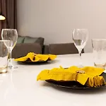 Appartement Platinum Designer Flat With Balcony & Parking By Flat Manager