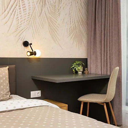דירה Platinum Designer Flat With Balcony & Parking By Flat Manager *