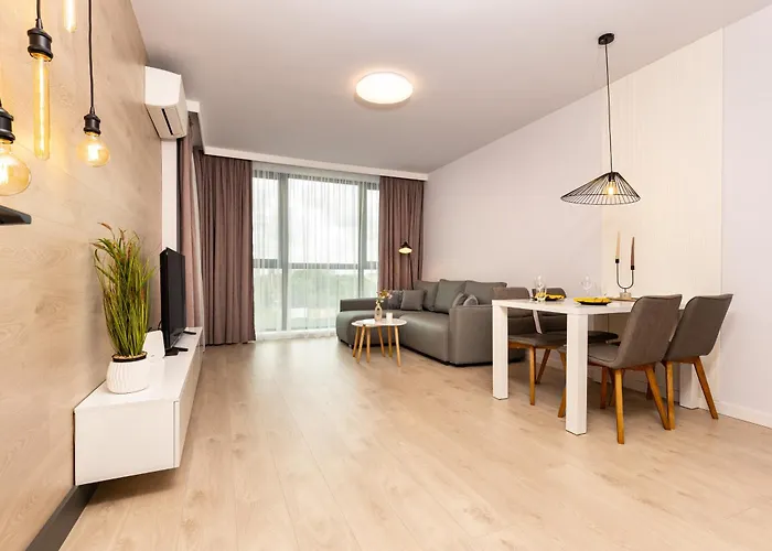 Platinum Designer Flat With Balcony & Parking By Flat Manager Апартаменты *